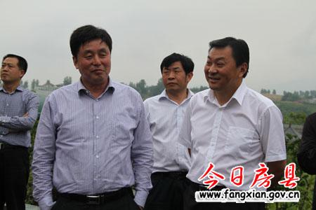 沈明云朱光洪率团赴竹溪竹山学习考察县域经济发展和竹房城镇带建设工作