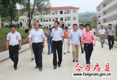 刘庆涛在青峰尹吉甫万峪调研时要求 抢抓机遇 拼搏进取 全力推动乡镇经济跨越发展