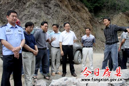 朱光洪调研堰塞湖治理及范家垭水库建设情况