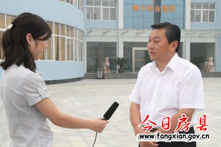 沈明云接受十堰电视台《新闻联播》栏目专访