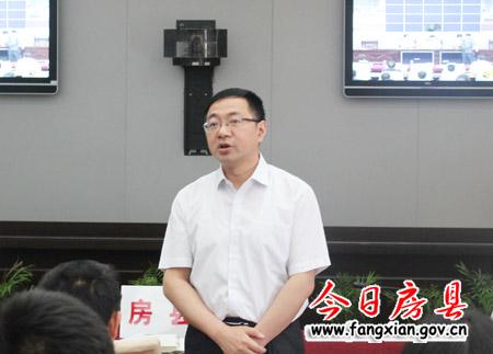 白鹤镇第一届人大会议顺利召开