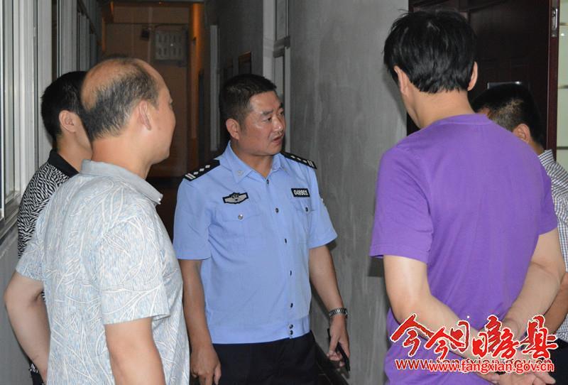 市县警方联合开展搜捕行动一举抓获疑犯25名