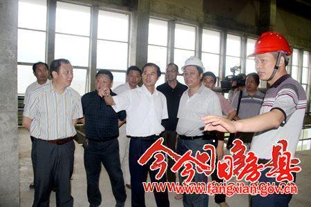 柯大成调研我县重点项目和工业企业