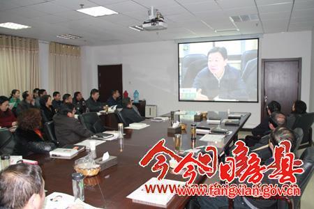 县委中心组集中观看《市委书记下访解民忧》