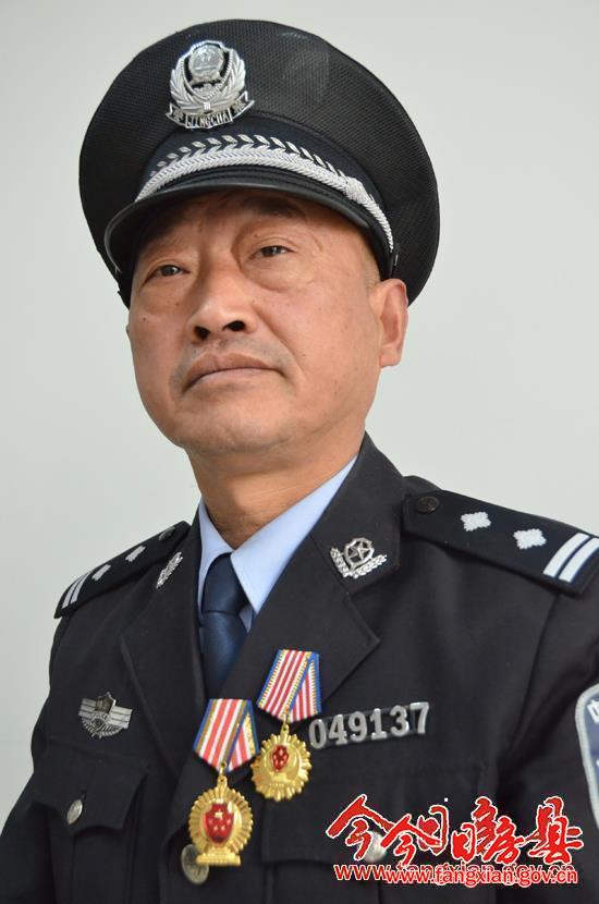 房县公安局民警王平荣获十堰市公安局首届十大“最美人民警察”