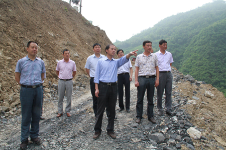 柯大成端午小长假深入西南片乡镇开展走访调研