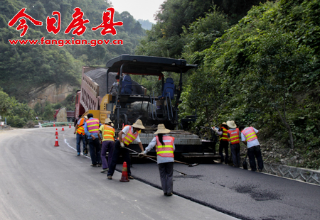 六两路、十两路房县段大中修工程进展顺利