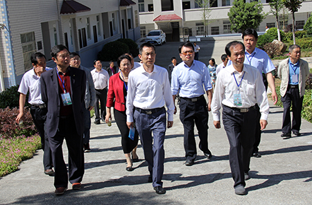 全省县域义务教育均衡发展现场推进会在房县召开