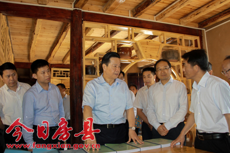 张昌尔调研我县经济社会发展和精准扶贫工作