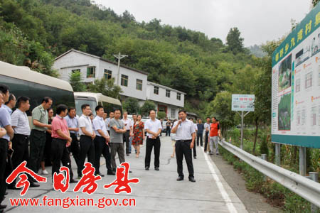 坚决完成年度精准扶贫工作任务　确保首战告捷