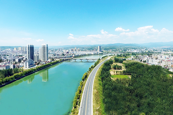 为了一方碧水蓝天——房县生态环境建设走笔