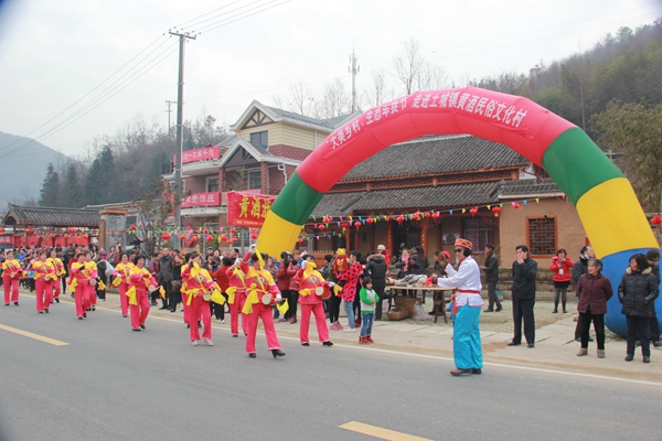 “大美乡村，生态年货节”走进土城黄酒民俗文化村