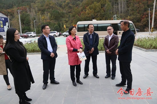 余红岚充分肯定房县人情新风治理工作