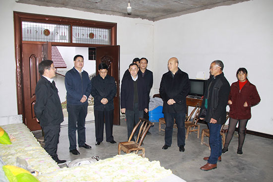 省发改委副主任杨颖来房调研精准扶贫工作