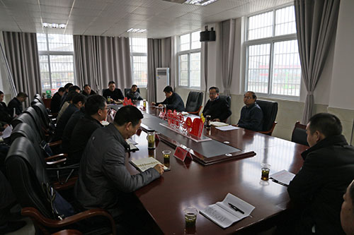 刘荣山来房指导村（社区）“两委”换届工作