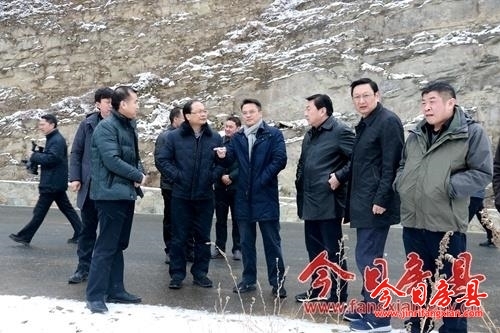 周锋来房检查十竹路建设情况