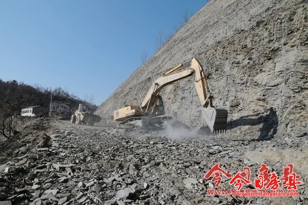 房县门中路快速推进 年底具备通车条件