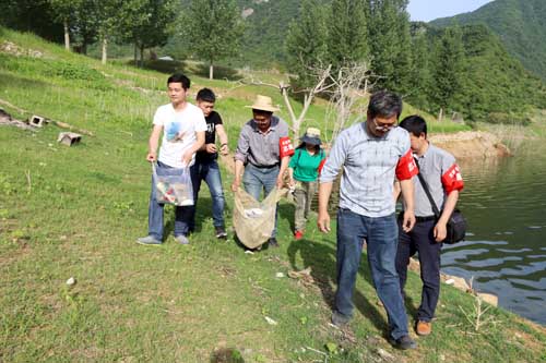 我县开展古南河湿地公园文学采风活动