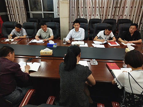 纪道清参加城关镇机关五月支部主题党日活动