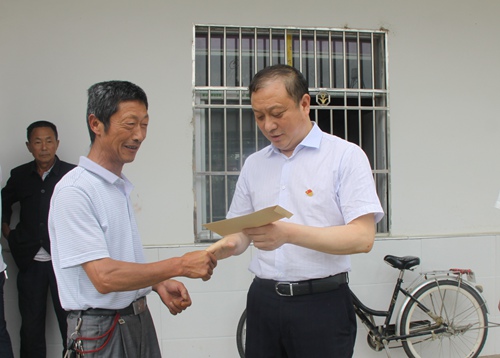 高明哲参加土城村6月份支部主题党日活动
