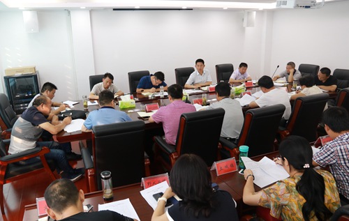 纪道清专题研究集镇供水项目推进工作