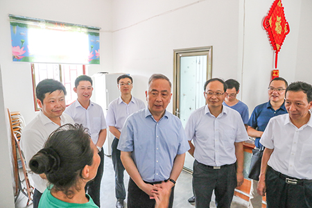 省政协主席徐立全来房调研精准扶贫工作