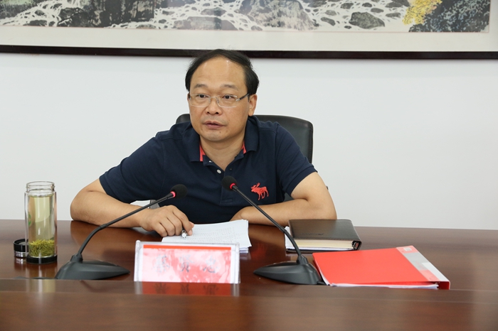 蔡贤忠要求：突出大项目、好项目  再加力度抓好招商引资工作