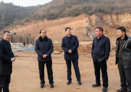 蔡贤忠强调 严守生态环保底线 推动工业经济高质量绿色发展