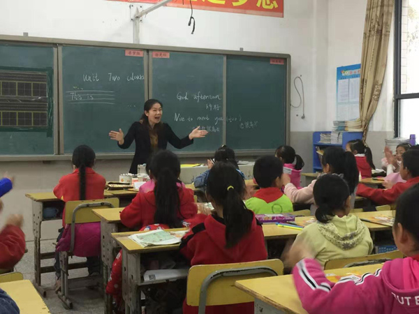 县教研室对沙河乡明德小学开展教学视导活动