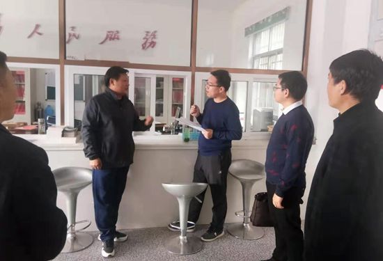 高勇到万峪河乡调研指导主题教育活动