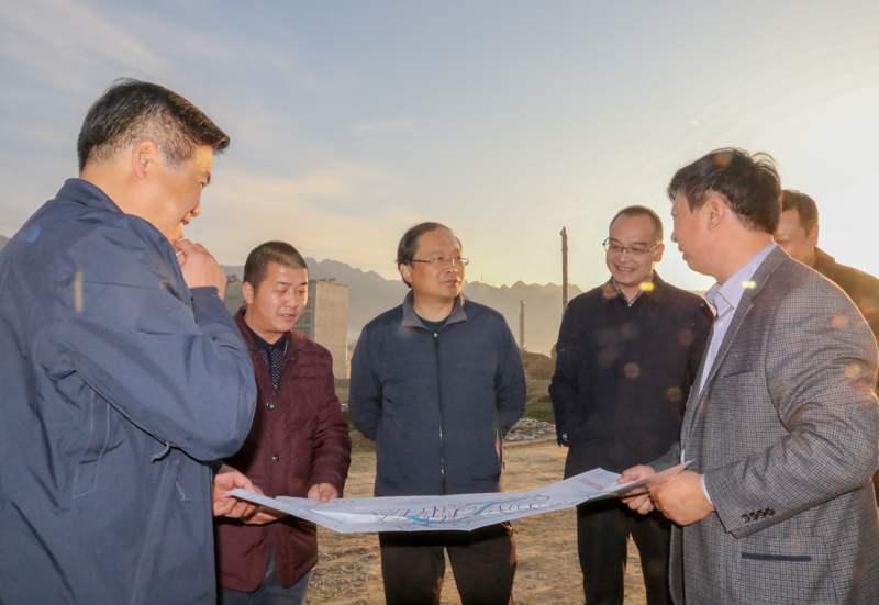 蔡贤忠调研部分重点项目及城建重点工作