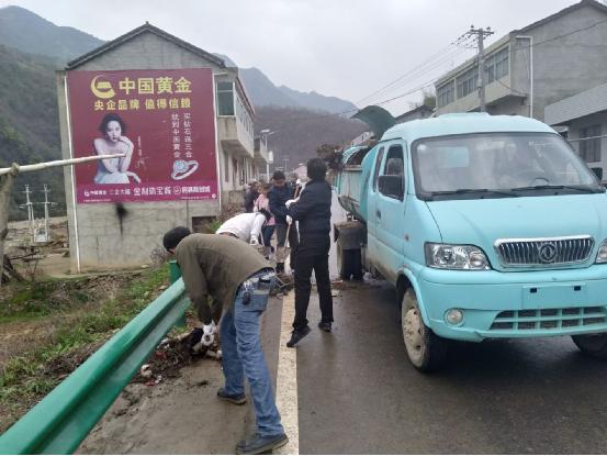 万峪河乡开展环境卫生集中大整治活动