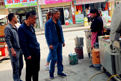 房县东城小学校园安全工作常抓不懈