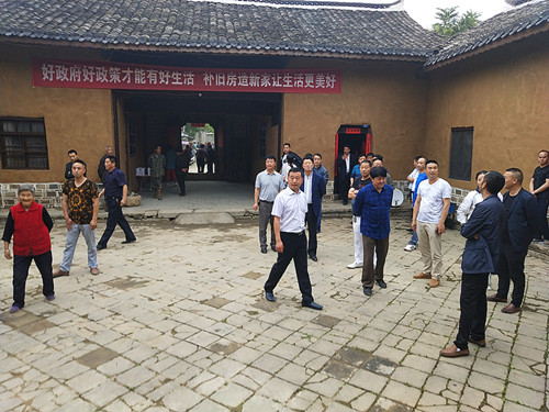 满意写在脸上 感动留在心里——城关镇“四好”创建工作侧记