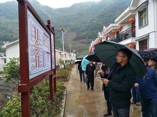 九道乡举行新时代文明实践活动“四好”创建暨人居环境治理现场拉练会