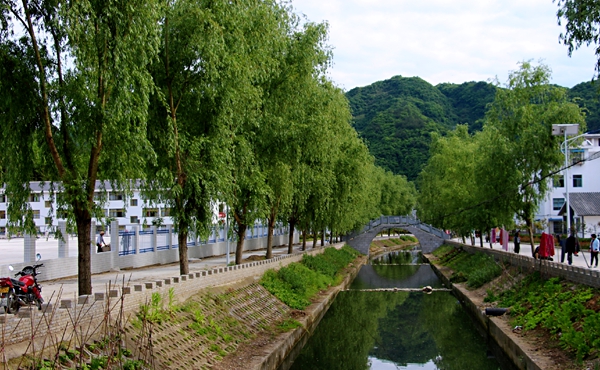 窑淮镇：落实河湖长制 筑牢生态防线