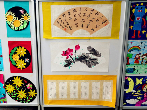 东城小学举办庆“六一”学生美术作品展