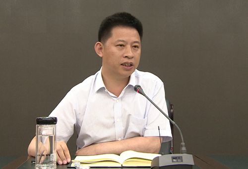 纪道清要求：深化“放管服”改革  优化营商环境