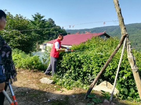 “教育助力，精准扶贫”社会实践活动