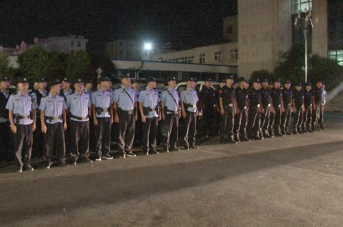 房县集中开展“秋风”行动严打“黄赌毒”