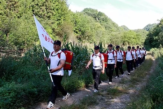 扬应急先锋精神 展健康卫士风采 —房县开展自然灾害卫生应急桌面推演和野外拉练活动