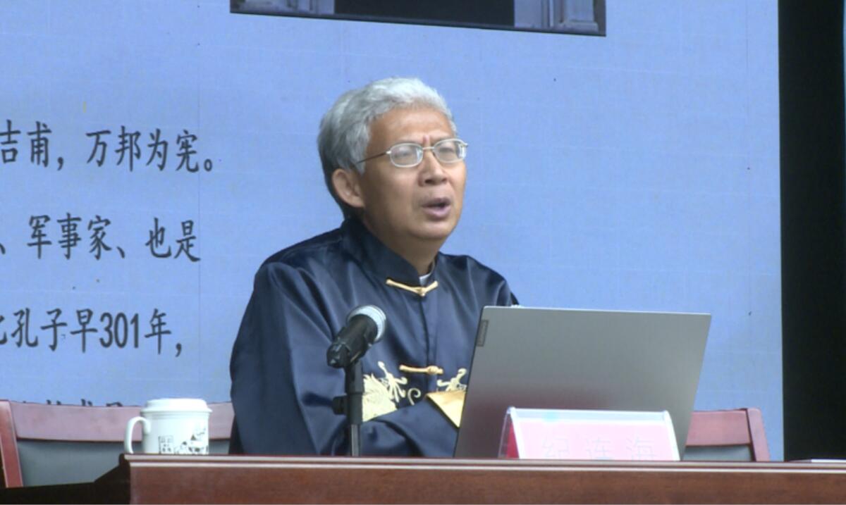 纪连海再次做客湖北房县