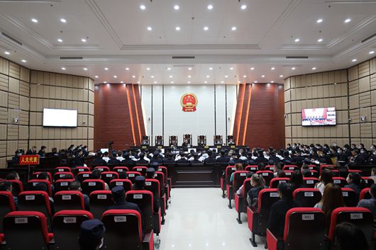 32人受审！扫黑除恶不停歇房县法院开庭审理一重大黑社会性质组织犯罪案件