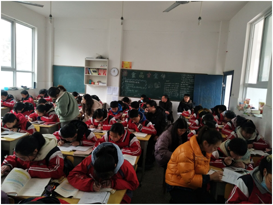 房县教研室：深入学校开展联合教研活动 力促全县教学质量全面提升