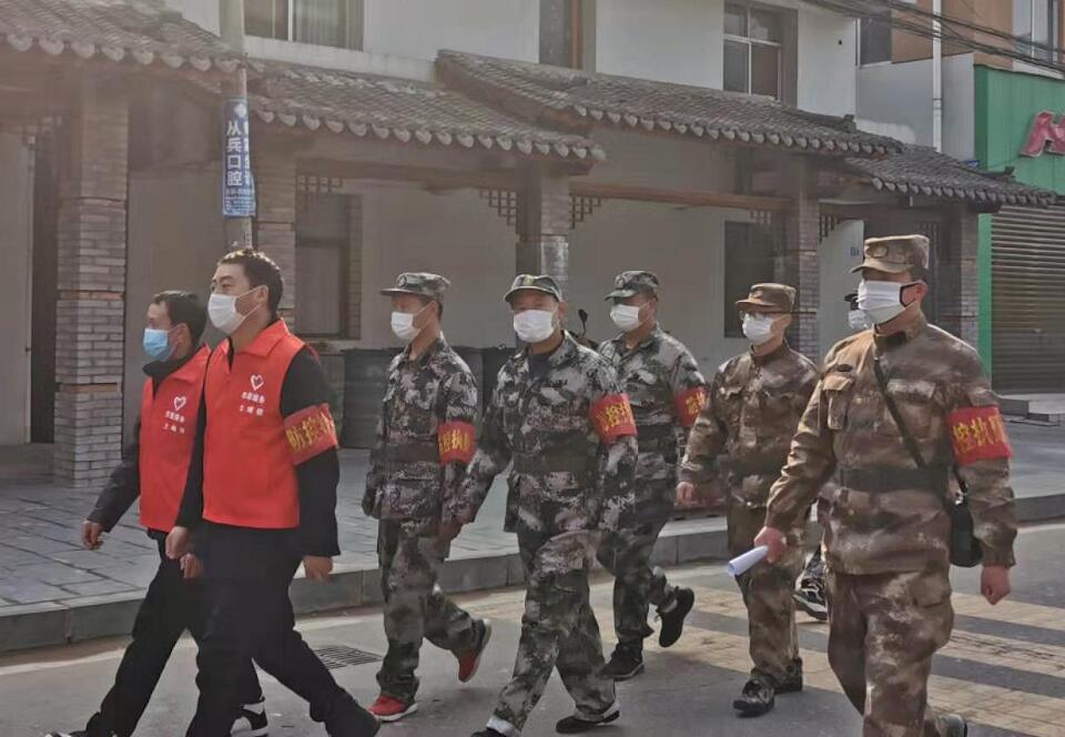 战疫情 退役军人在一线