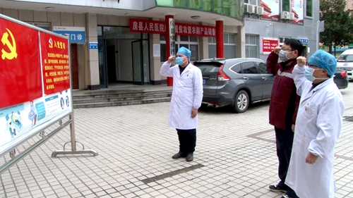 战“疫”一线勇士光荣入党