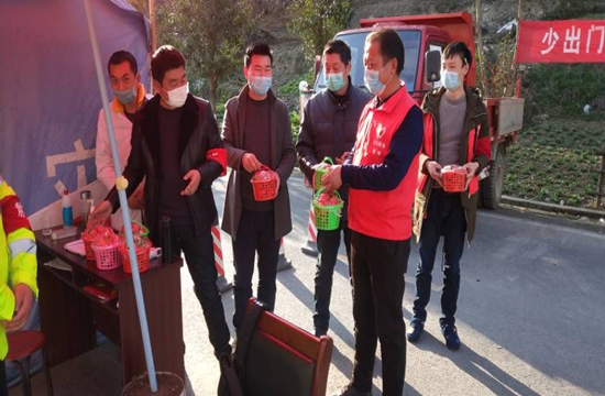 窑淮镇：一个特殊的电话 一份特别的爱心