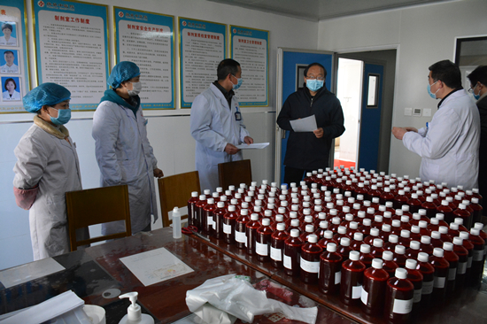 蔡贤忠调研中医药防治疫情和企业转产工作