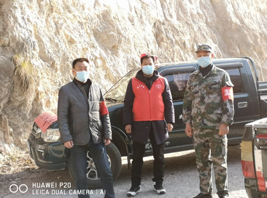 筑起疫情阻击墙，退役军人敢担当