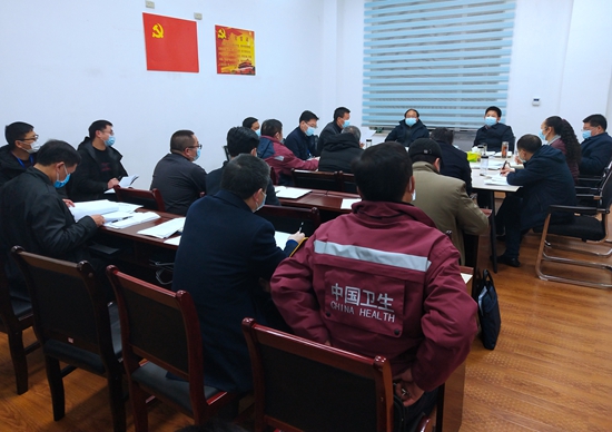 县新冠肺炎疫情防控指挥部工作会议强调： 全力以赴抓好阻隔和生活物资保障